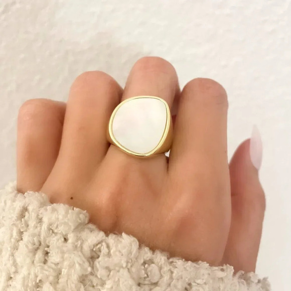 925 Sterling Silver Chunky Mother of Pearl Gold Statement Ring Thick Large Ring - Picture 4 of 8